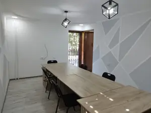 Ofis − 90 m², 1/5 qavat