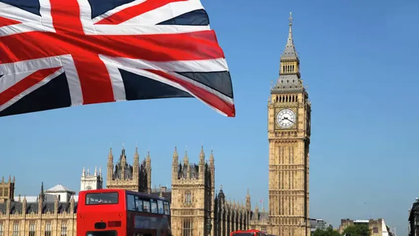 Britaniya parlamenti binolari qulashi mumkinligiga tekshirilmoqda