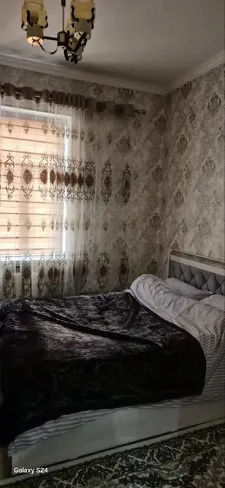 Сдается 2-комнатная квартира − 40 м²