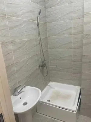 1 xonali kvartira sotiladi − 23 m²