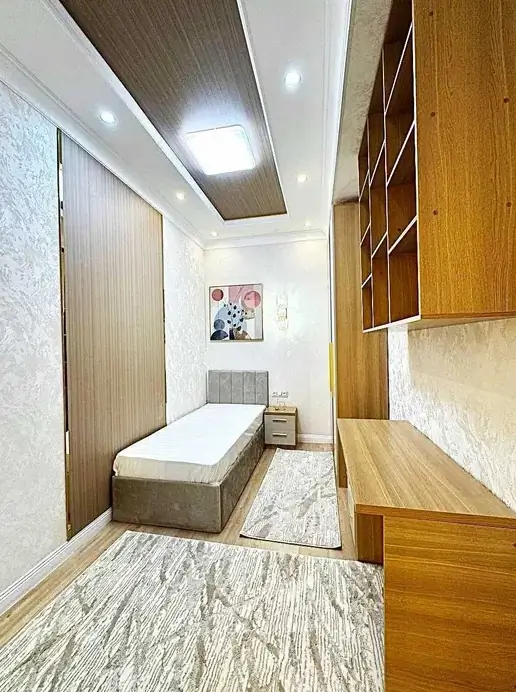 Продается 4-комнатная квартира − 113 м²