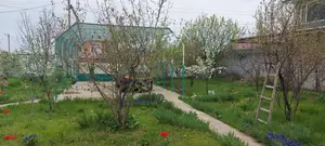 2 qavatli uy − 80 m², 10 sot.