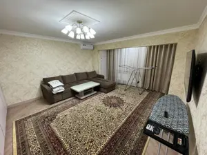 Сдается 2-комнатная квартира − 60 м²