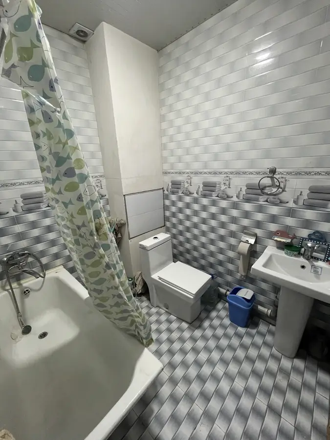 Продается 2-комнатная квартира − 49 м²