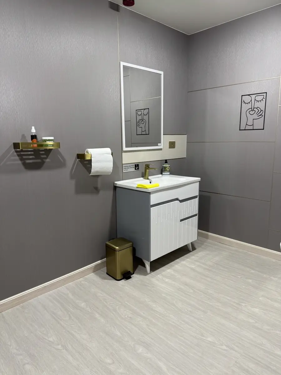 Ijaraga ofis − 159 m²