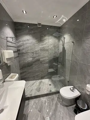Ofis sotiladi − 366 m²