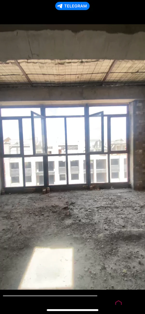 2 xonali kvartira sotiladi − 42 m²