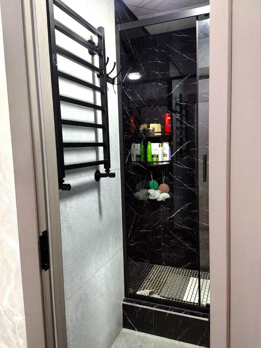 3 xonali kvartira sotiladi − 52 m²
