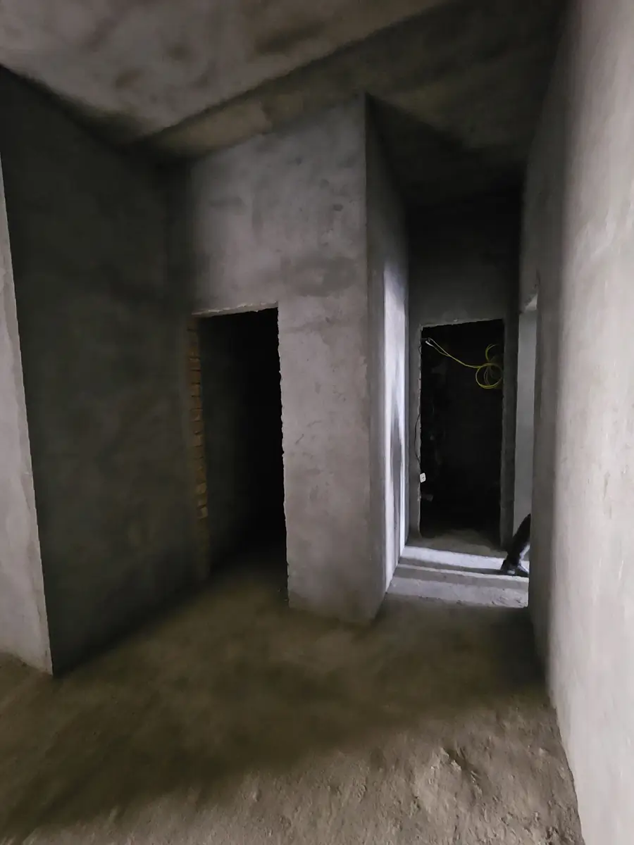 Более 5 xonali kvartira sotiladi − 188 m²