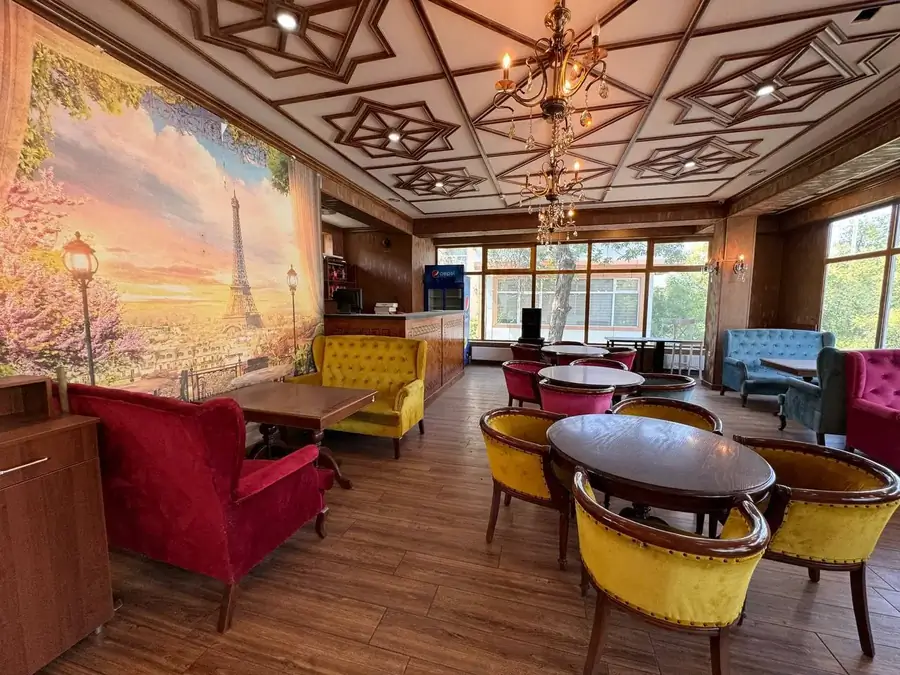 Ijaraga ofis − 369 m²