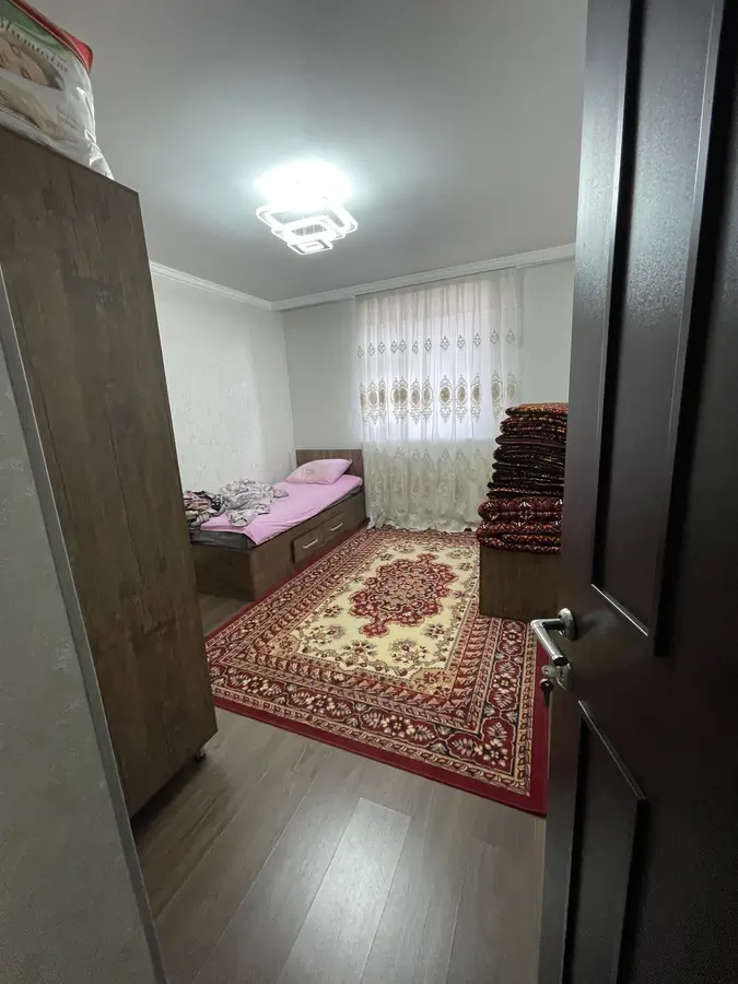 Продается 3-комнатная квартира − 80 м²