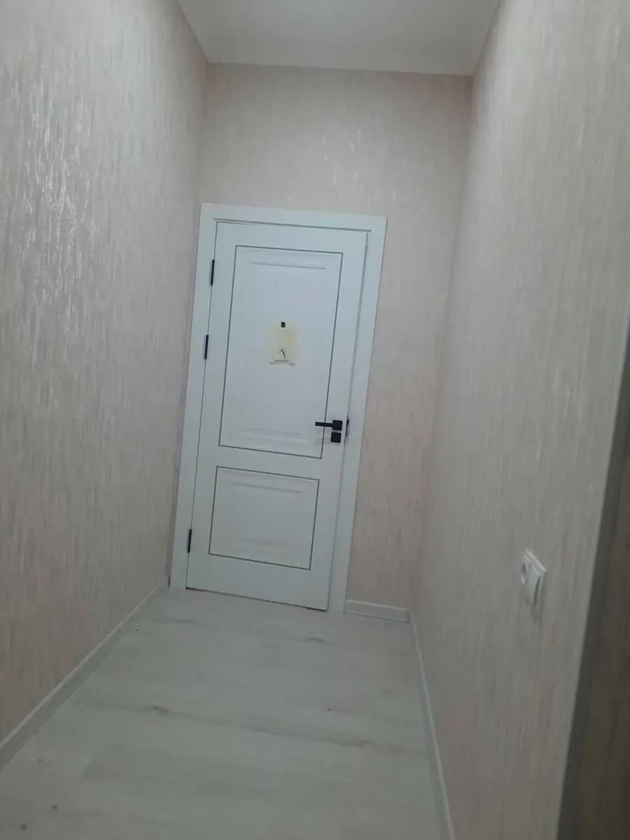 3 xonali kvartira sotiladi − 82 m²