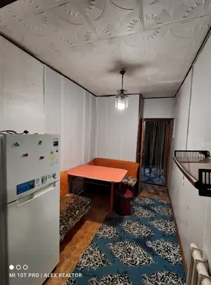 Сдается 2-комнатная квартира − 56 м²