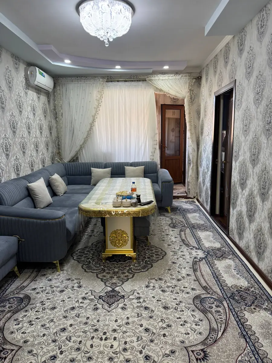 2 xonali kvartira sotiladi − 49 m²