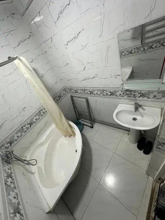 Ijaraga 3 xonali kvartira − 70 m²