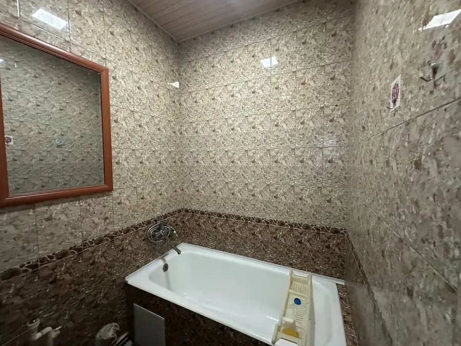 2 xonali kvartira sotiladi − 58 m²