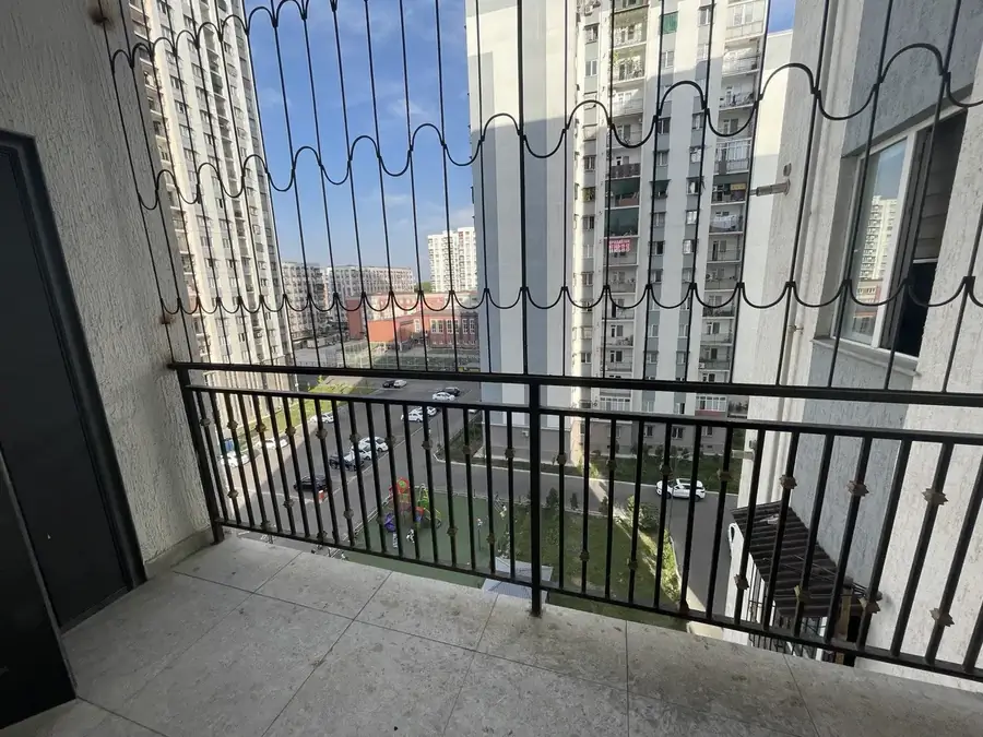 Продается 3-комнатная квартира − 89 м²