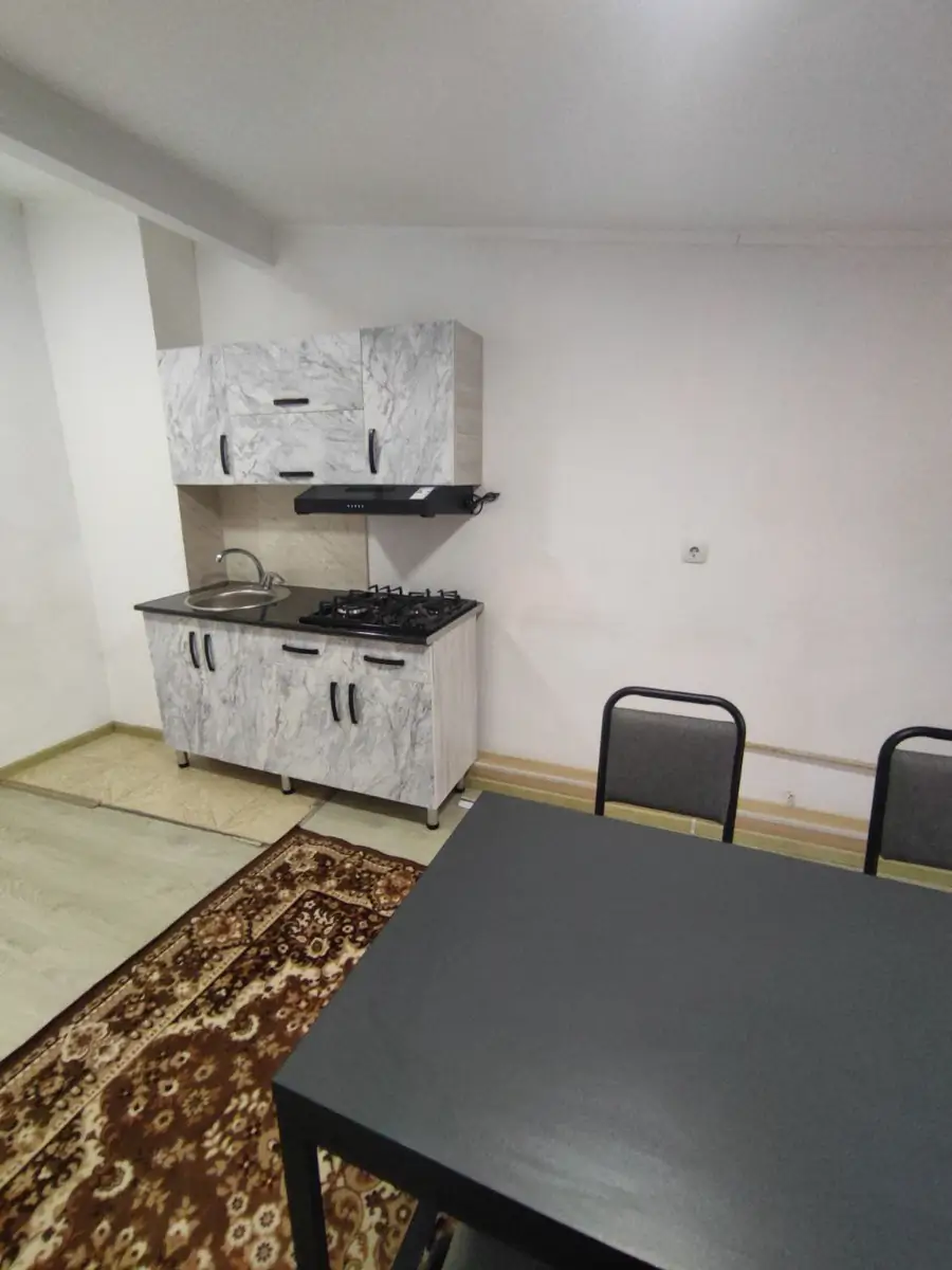 Продается 2-комнатная квартира − 79 м²