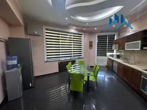 4 xonali kvartira − 220 m², 2/7 qavat