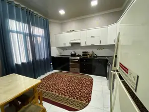 Ijaraga 3 qavatli uy − 380 m²