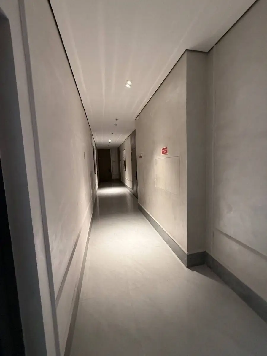 Продается 4-комнатная квартира − 103 м²