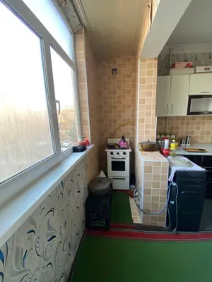 1 xonali kvartira sotiladi − 42 m²