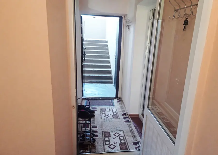 1-комнатная квартира − 30 м², 1/4 этаж