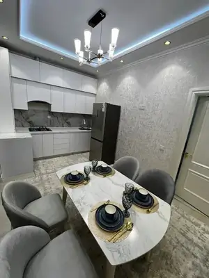 Сдается 2-комнатная квартира − 60 м²