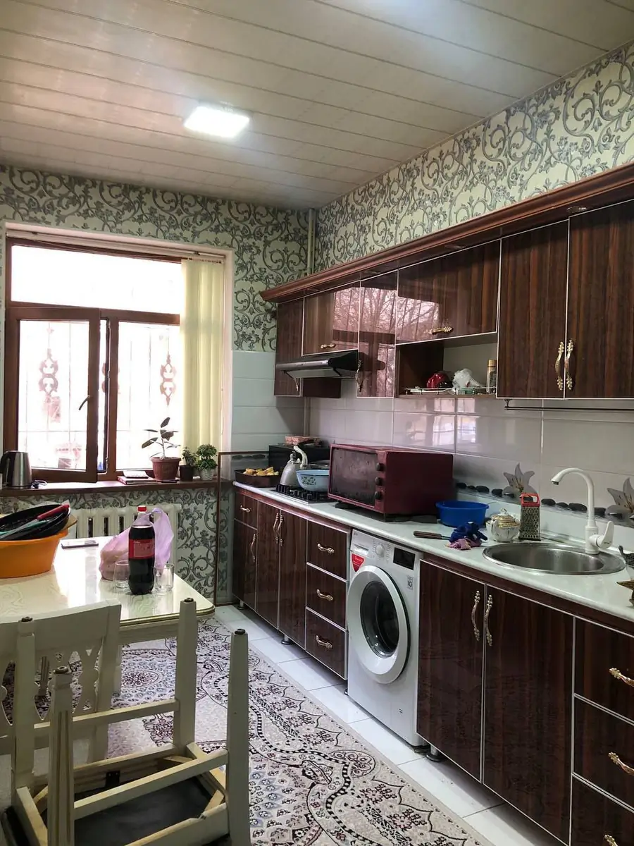 Продается 3-комнатная квартира − 83 м²