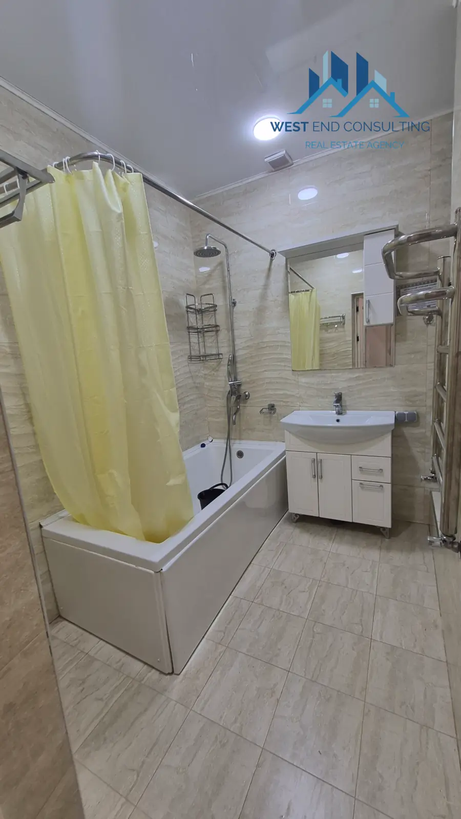 Продается 3-комнатная квартира − 71.6 м²