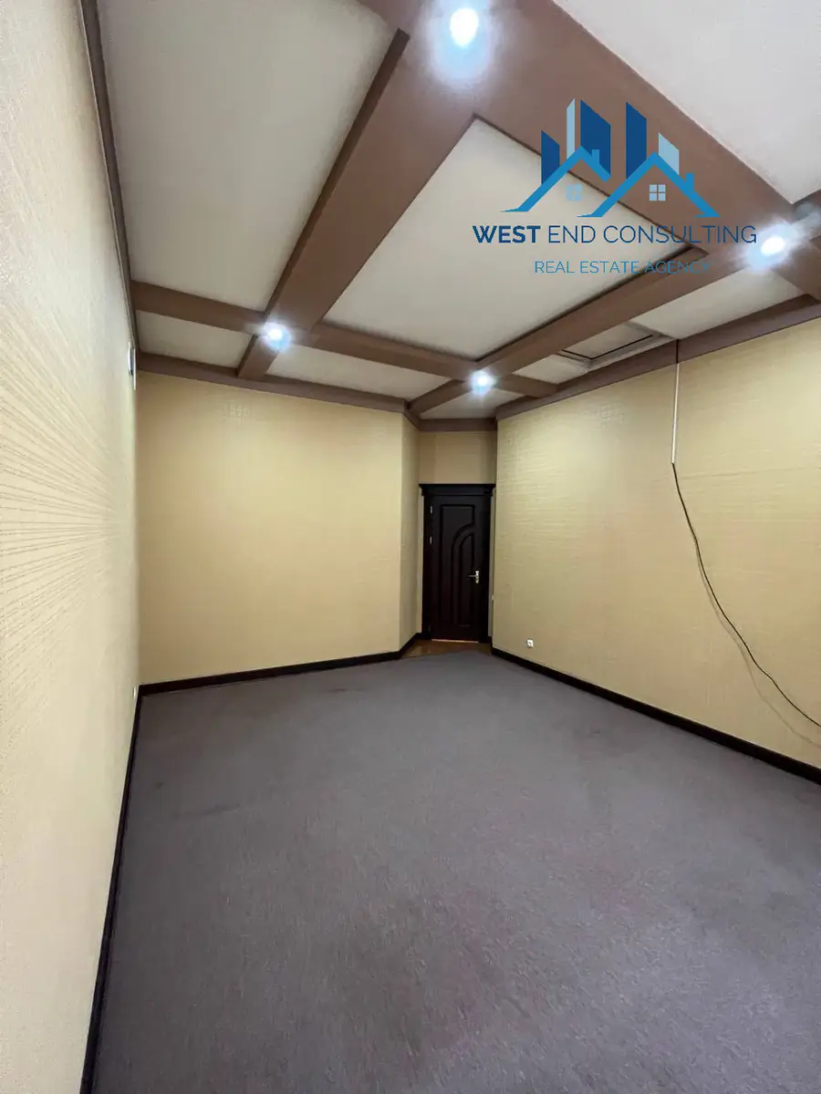 Ijaraga 2 qavatli uy − 300 m²