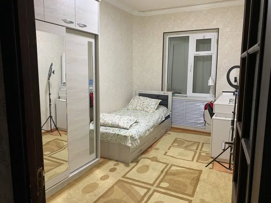 Более 5 xonali kvartira sotiladi − 98 m²