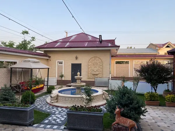 2 qavatli uy − 600 m², 6 sot. 