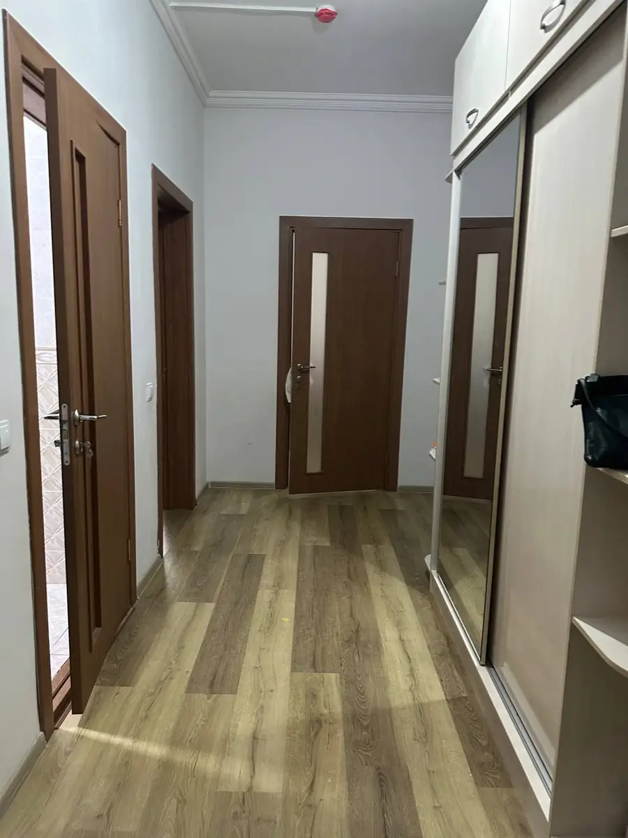 Продается 3-комнатная квартира − 89 м²