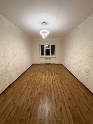 2 xonali kvartira sotiladi − 55 m²
