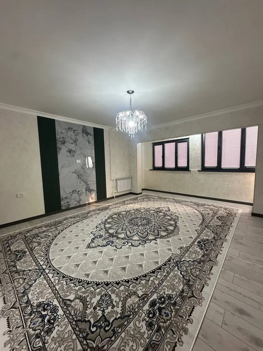 3 xonali kvartira sotiladi − 75 m²