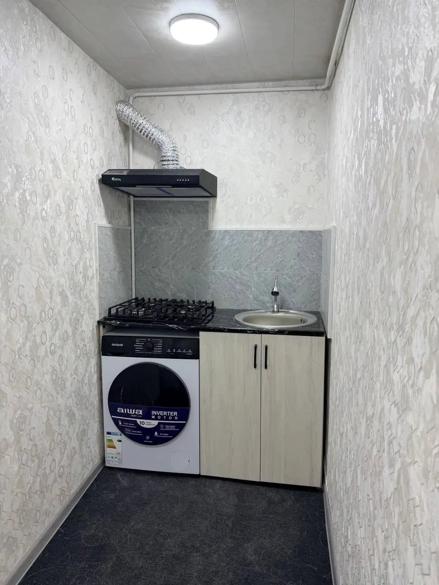 1 xonali kvartira sotiladi − 32 m²
