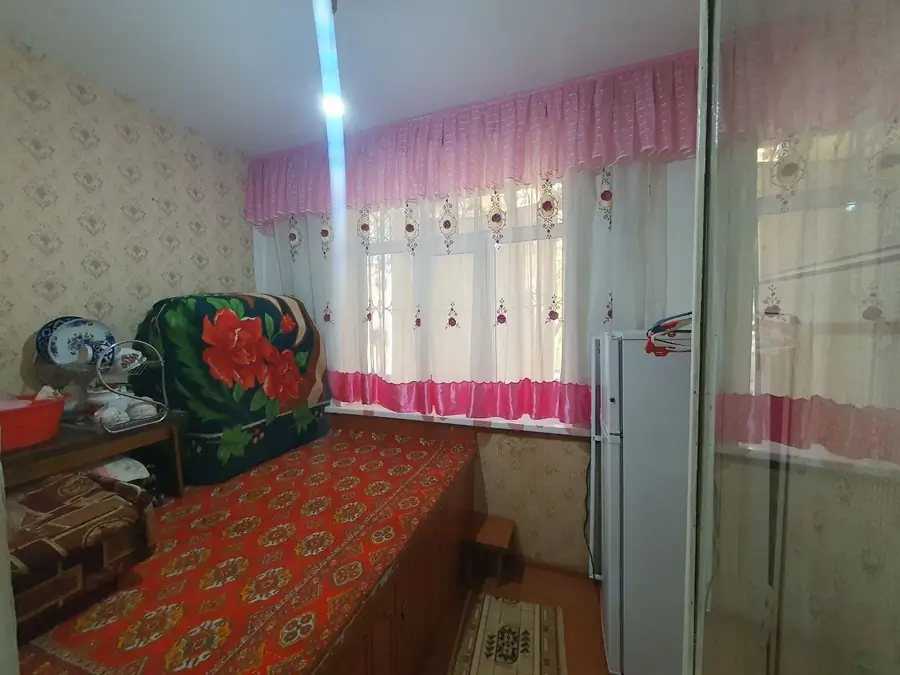 1 xonali kvartira sotiladi − 38 m²