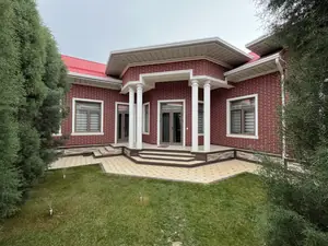 Продается 1-этажный дом − 500 м²