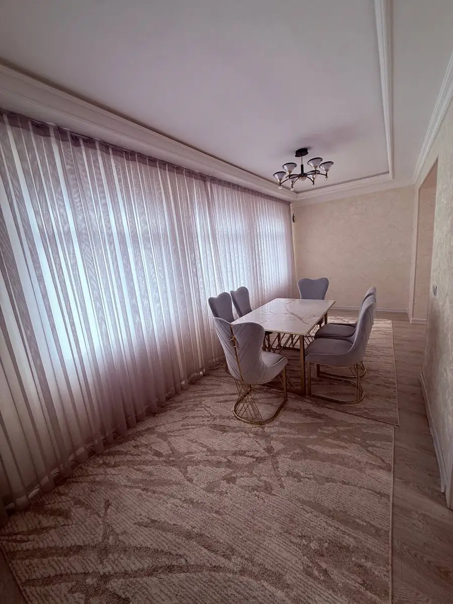 Ijaraga 4 xonali kvartira − 100 m²