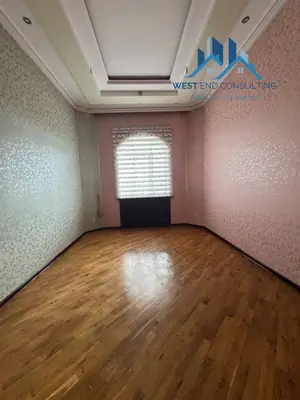 Ofis − 650 m², 1/3 qavat