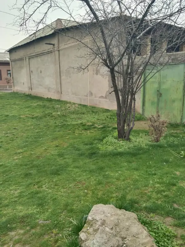 1-этажный дом − 100 м², 4.1 сот.