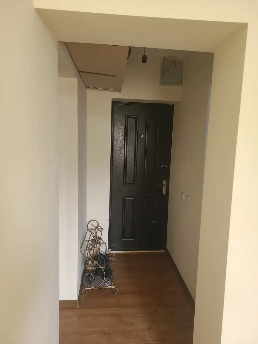 Продается 1-комнатная квартира − 26.5 м²