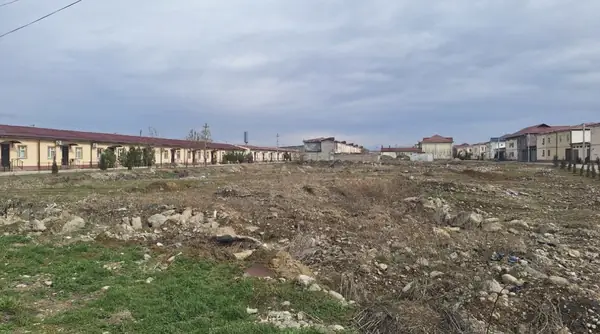 Ofis − 2500 m², 0/0 qavat