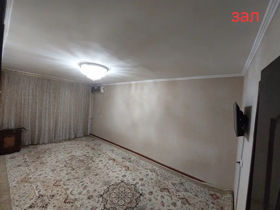 Продается 4-комнатная квартира − 80 м²