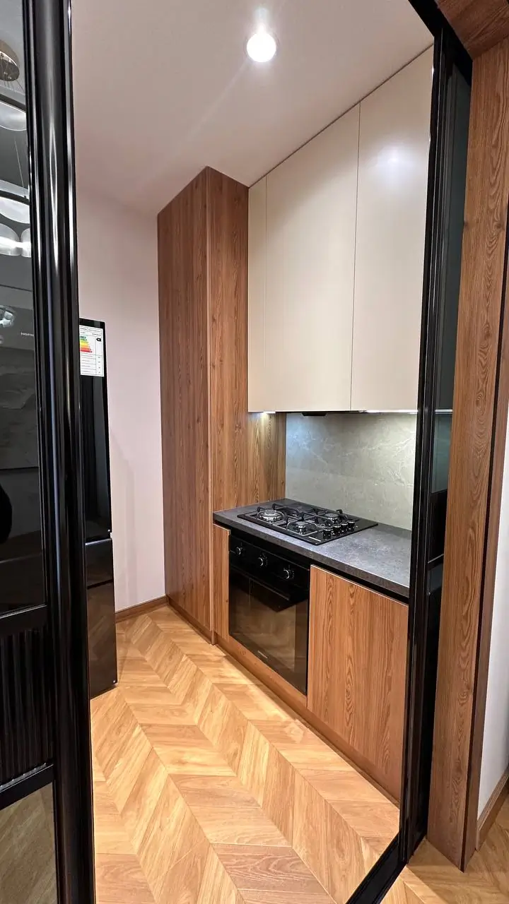 2 xonali kvartira sotiladi − 54.3 m²