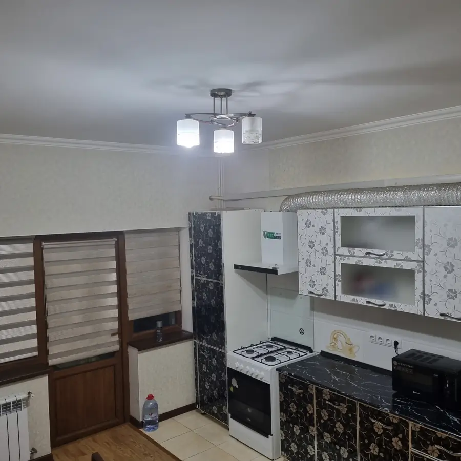 Продается 3-комнатная квартира − 101 м²