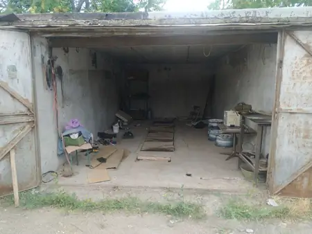 Garaj − 15 m²