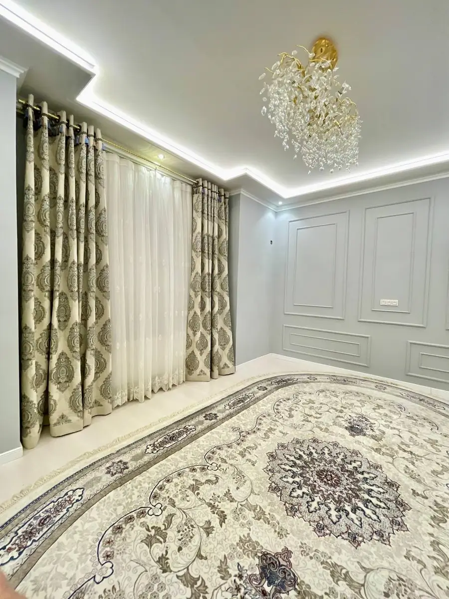 Продается 2-этажный дом − 300 м²