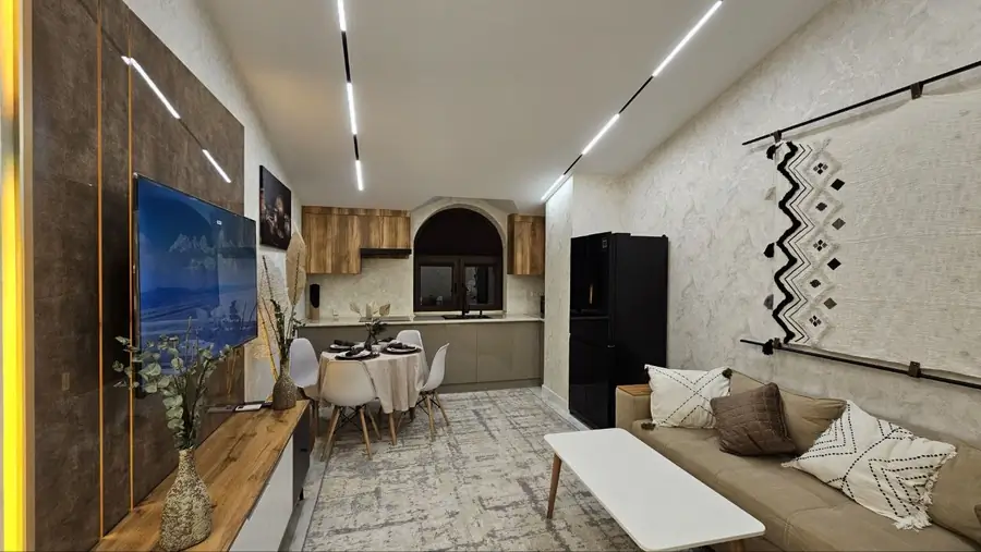 Сдается 2-комнатная квартира − 50 м²